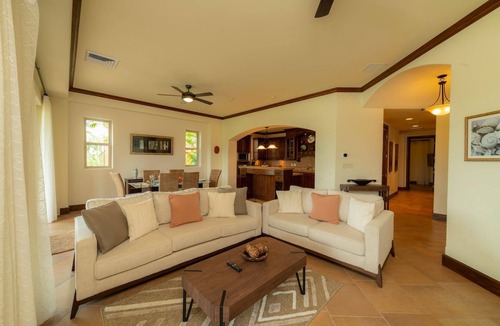 Herradura Apartment | Montebello 2E 3bdrm 3bath Ocean View