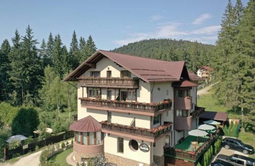 Predeal House | Montebello