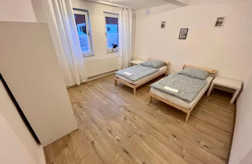 Fuldatal Apartment | Monteurunterkunft Simmershausen bei Kassel Einzelbetten, Parken, Waschen, Wifi