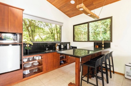 Quebrada Grande Apartment | Monteverde Mountain View+farm+wine