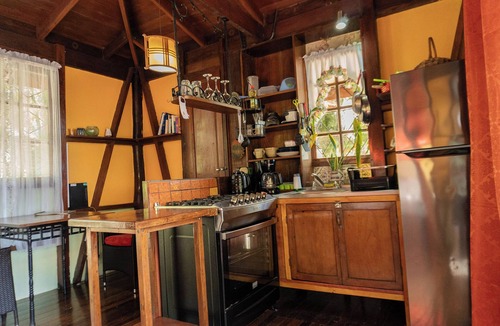 Montezuma Cottage | Montezuma Heights, Colibri Cabin Xtreme Ocean view tree house style. Sleeps 3