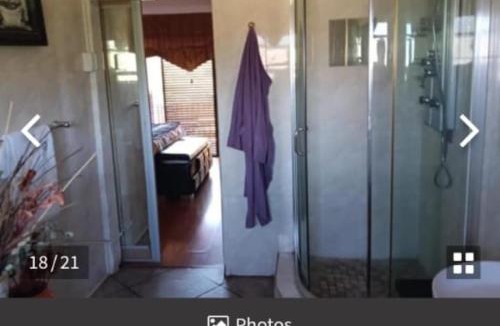 Universitas House | Monthati Properties