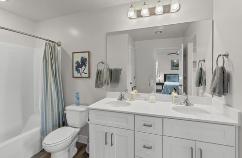 Ivins House | Monthly Azalea Escape|Community pool and hot tub, grill, Smart Tvs