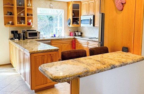 Carpinteria House | Monthly discount! Bright 2 bd+office w/hot tub, AC, patio, laundry, & more!