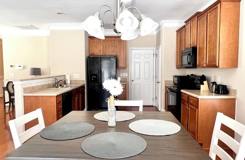 High Point House | Monthly High Point Rental with Gym & Swimming Pool