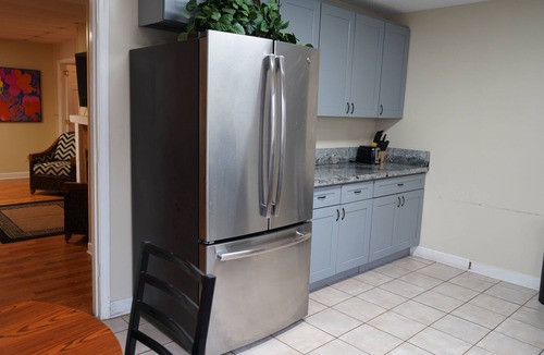 New Pathways House | Monthly Stays-12 BR Compound-9 BR Main House+ 3BR Cabin-Perfect for Large Groups
