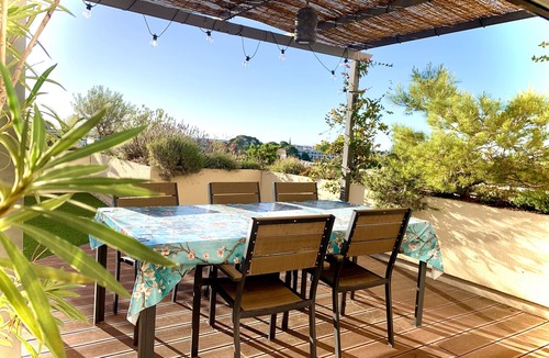 Beaux Arts-Boutonnet Apartment | MONTPELLIER, MAGNIFICENT ROOF TOP, PANORAMIC VIEW, CITY CENTER, NEAR BEACHES