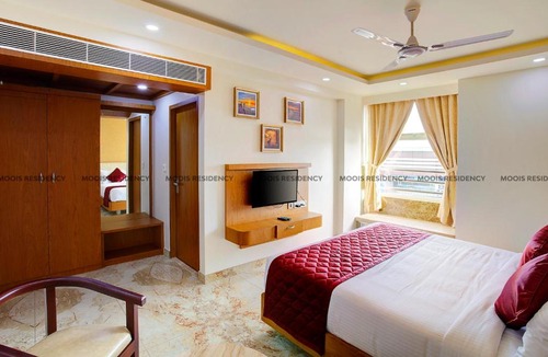 Kannur Hotel | Moois Residency