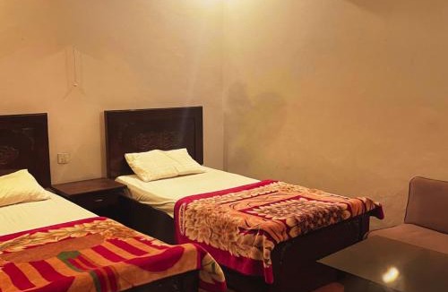 Loralai District Hotel | Moon Hotel