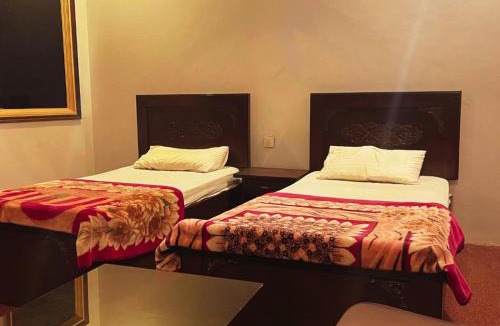 Loralai District Hotel | Moon Hotel