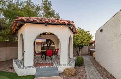 North Mountain House | Moon Valley Manor