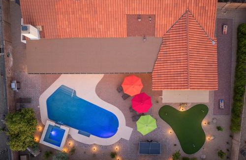 North Mountain House | Moon Valley-Pool Spa Foosball Ping Pong PutPut