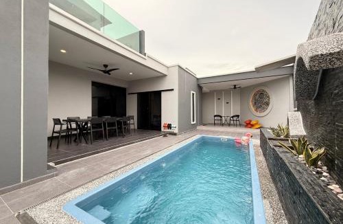 Baharu Gunung Rapat Villa | Moon22 Private Pool