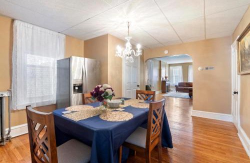Chester House | Moonbeam Suite-Private Room in Serenity Manor