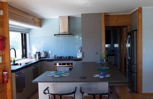 Pukehina House | Mooney Manor Beach Bach