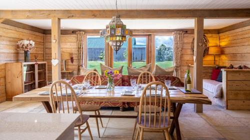 Cuddesdon House | Moonlight Barn