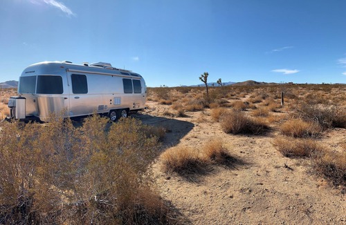 Joshua Tree RV Rental | Moonlight Desert Airstream Near Joshua Tree National Park!