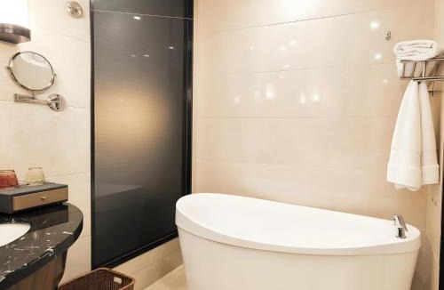 Shangri-La Hotel | Moonlight International Hotel Shangri-la Dukezong Ancient City