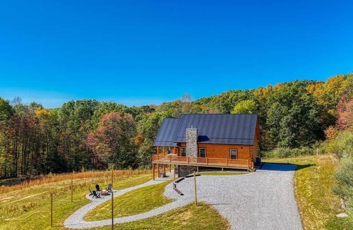 Logan Cabin | Moonlight Meadow @ Hocking Hills
