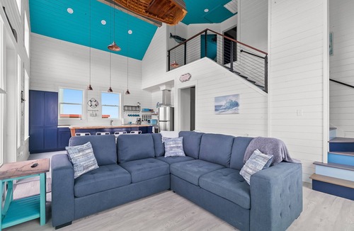 Surfside Beach House | Moonlight Seas Gulf Front Home - Steps onto the beach