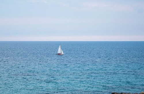 Marina Lido Apartment | Moonlight: style, comfort and privacy just a few meters from the sea.