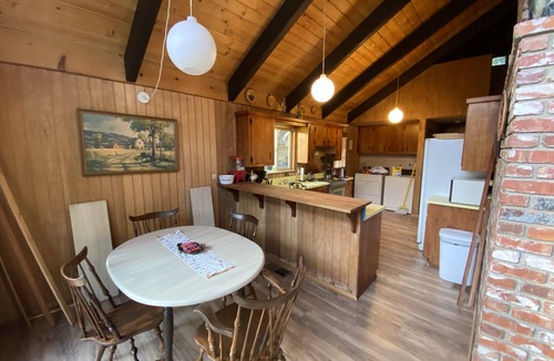 Camp Nelson House | Moonlight View at Lower Pierpoint Springs! Near Trail of 100 Giants!