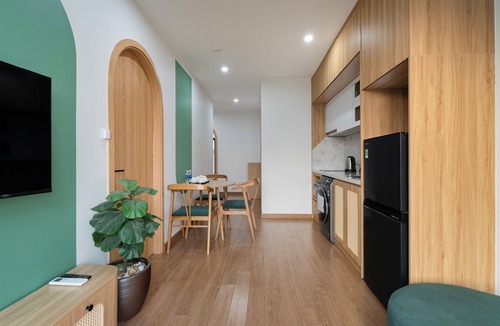 Quang An Hotel | Moonlit Suites Hotel