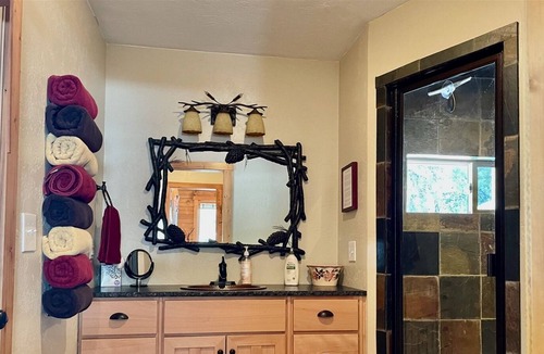 McCall House | Moonridge Hideaway River Access & Dog Friendly