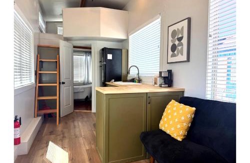 Apple Valley House | Moonrise Tiny Home