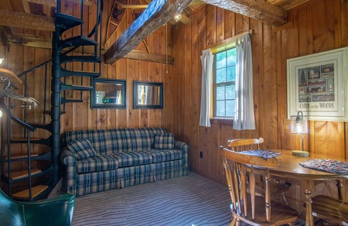 Marlinton House | Moore House Inn & Cabins