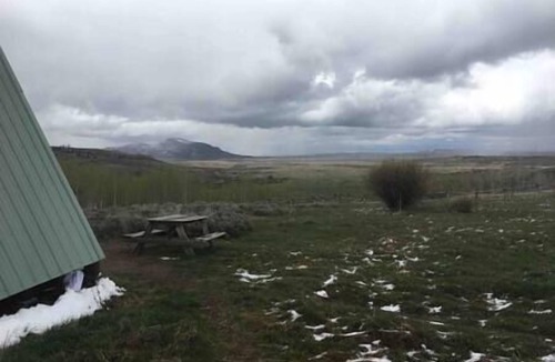 Walden House | Moose Haven Cabin@22 West Cabins 18 miles from Walden, 80 miles from Steamboat.
