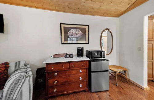 Eureka Cabin | Moose Hollow Studio Cabin