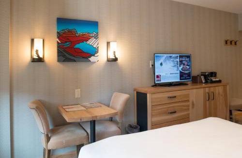 Banff Hotel | Moose Hotel and Suites