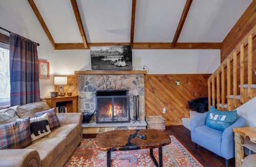Lake Harmony Estates House | Moose Tracks Cabin Hot Tub 5 Min to Slopes