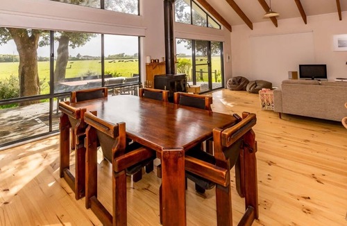 Sandy Point House | Moovue Stay 3 Pay 2 Winter Special