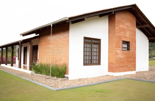 Doutor Pedrinho House | Morada Das Cerejeiras - Espaçosa e Ideal para Pets