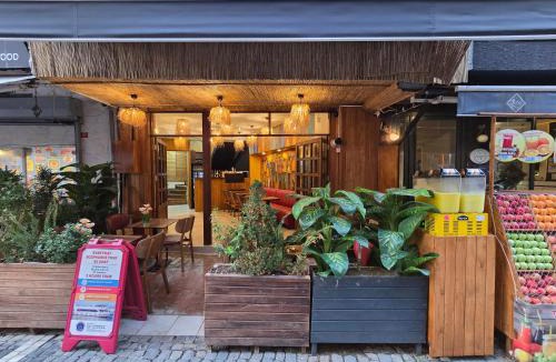 Kumkapi Bed & Breakfast | MorAgop Suites