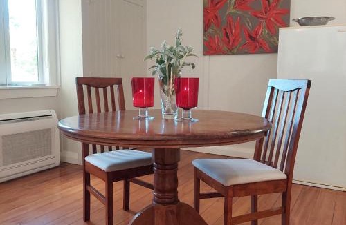 Morere House | Morere Cottage Accommodation