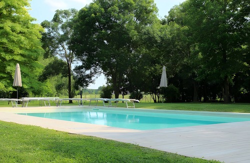 Ospedaletto di Istrana Apartment | Morgana Double Room with Shared Pool, Wi-Fi, and Air Conditioning