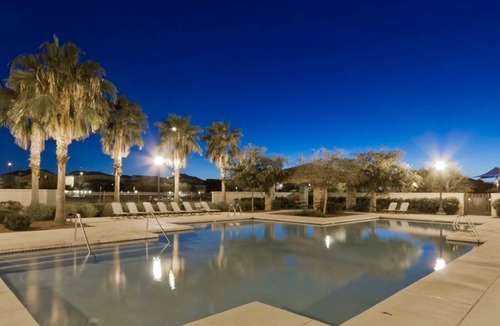 Val Vista Classic House | Morning Glory 3 BR by Casago
