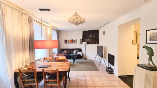Reil Apartment | Mosel-Side De Luxe Suite