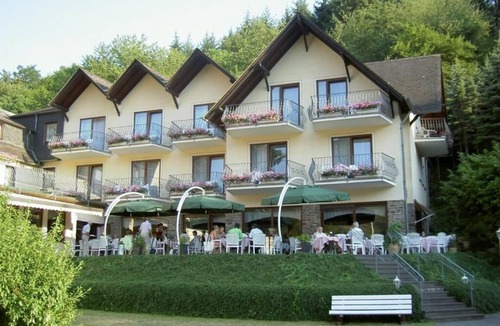 Brodenbach Hotel | Moselhotel Restaurant Peifer