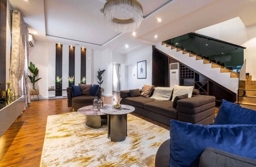 Orozo Apartment | Mosilo Villa Apartment