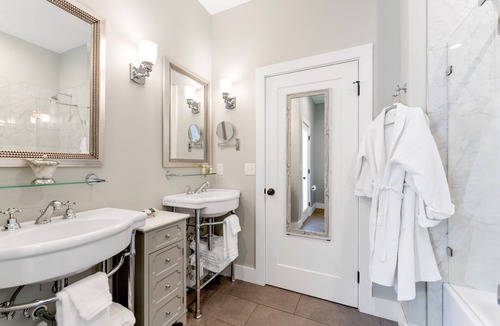 Dunsmuir Hotel | Mossbrae Hotel