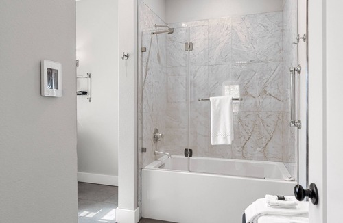 Dunsmuir Hotel | Mossbrae Hotel