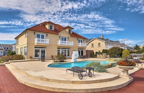 Mantoloking House | MOST DESIRABLE LOCATION IN MANTOLOKING SHORES