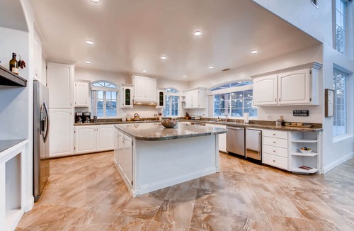 Temecula Villa | Most Sought-After STR in Wine Country. Now with a professional pickleball court!