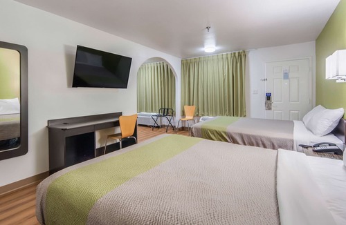 Abilene Hotel | Motel 6 Abilene, TX