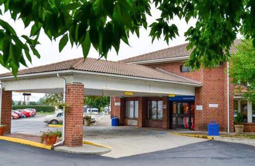 Albany Hotel | Motel 6-Albany, NY
