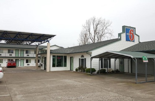 Albany Hotel | Motel 6 Albany, OR